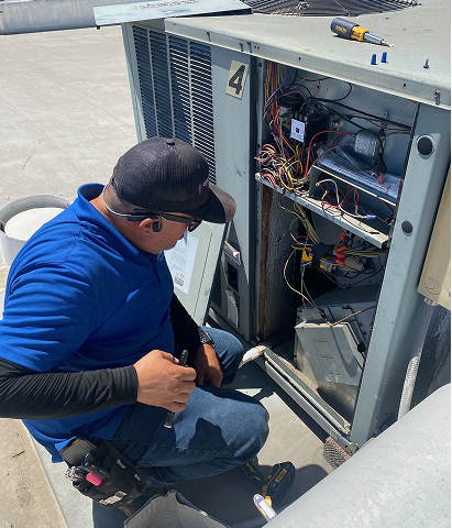 services heating & cooling image